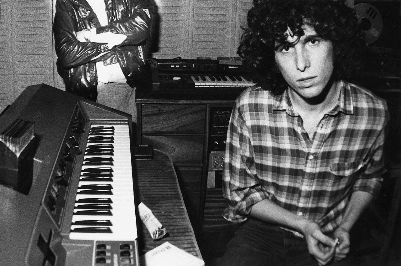 Andrés Calamaro en los '80: un Vietnam de saliva y sangre