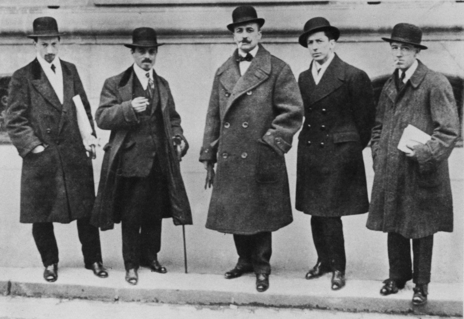 First wave of Futurists, with Filippo Marinetti at the center