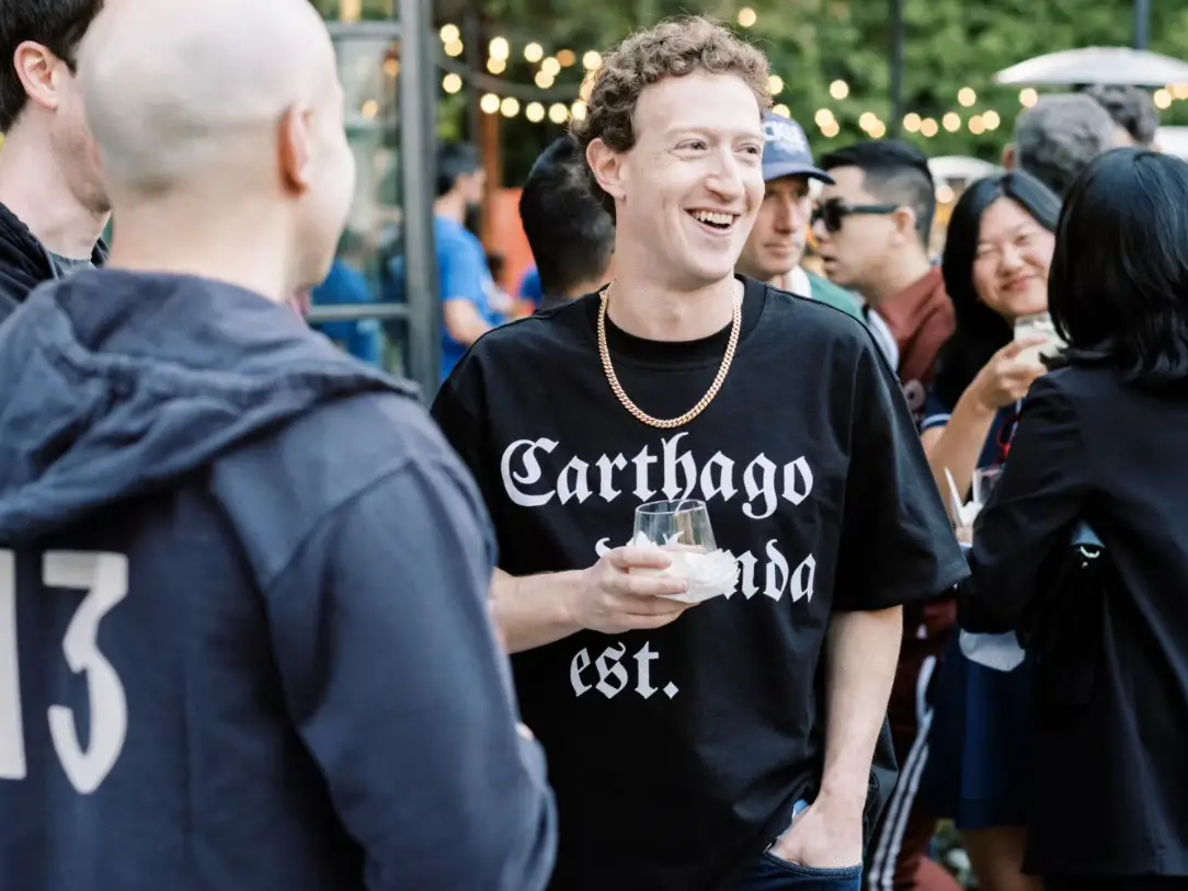 It’s like the witness protection program wants to dress you as a tech bro.