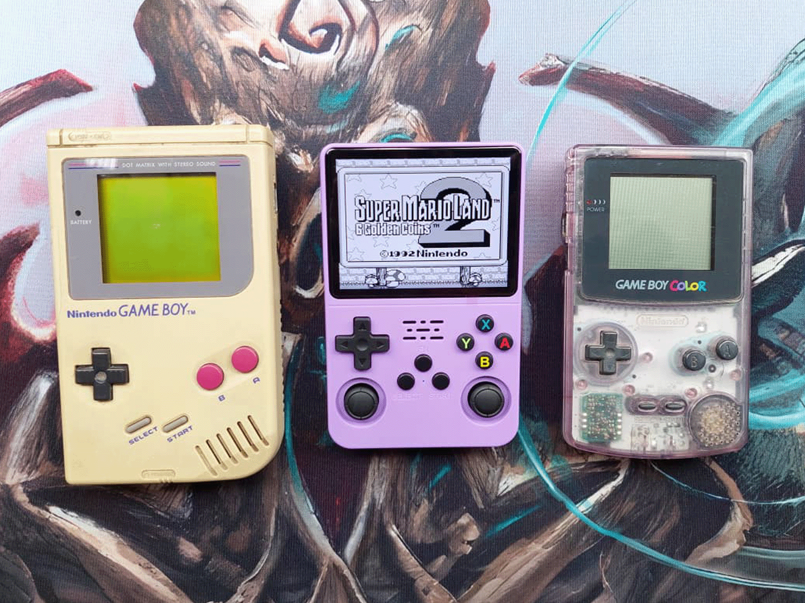 Comparativa entre Game Boy, R36S y Game Boy Color